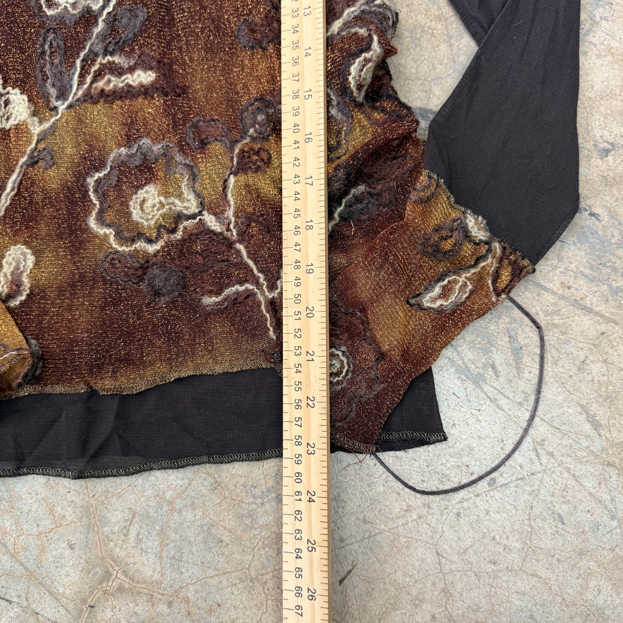 Vintage Y2K Tribal Light Top Size M
